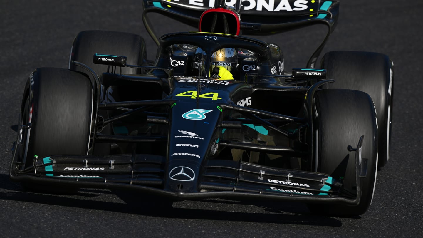 SUZUKA, JAPAN - SEPTEMBER 24: Lewis Hamilton of Great Britain driving the (44) Mercedes AMG Petronas F1 Team W14 on track during the F1 Grand Prix of Japan at Suzuka International Racing Course on September 24, 2023 in Suzuka, Japan