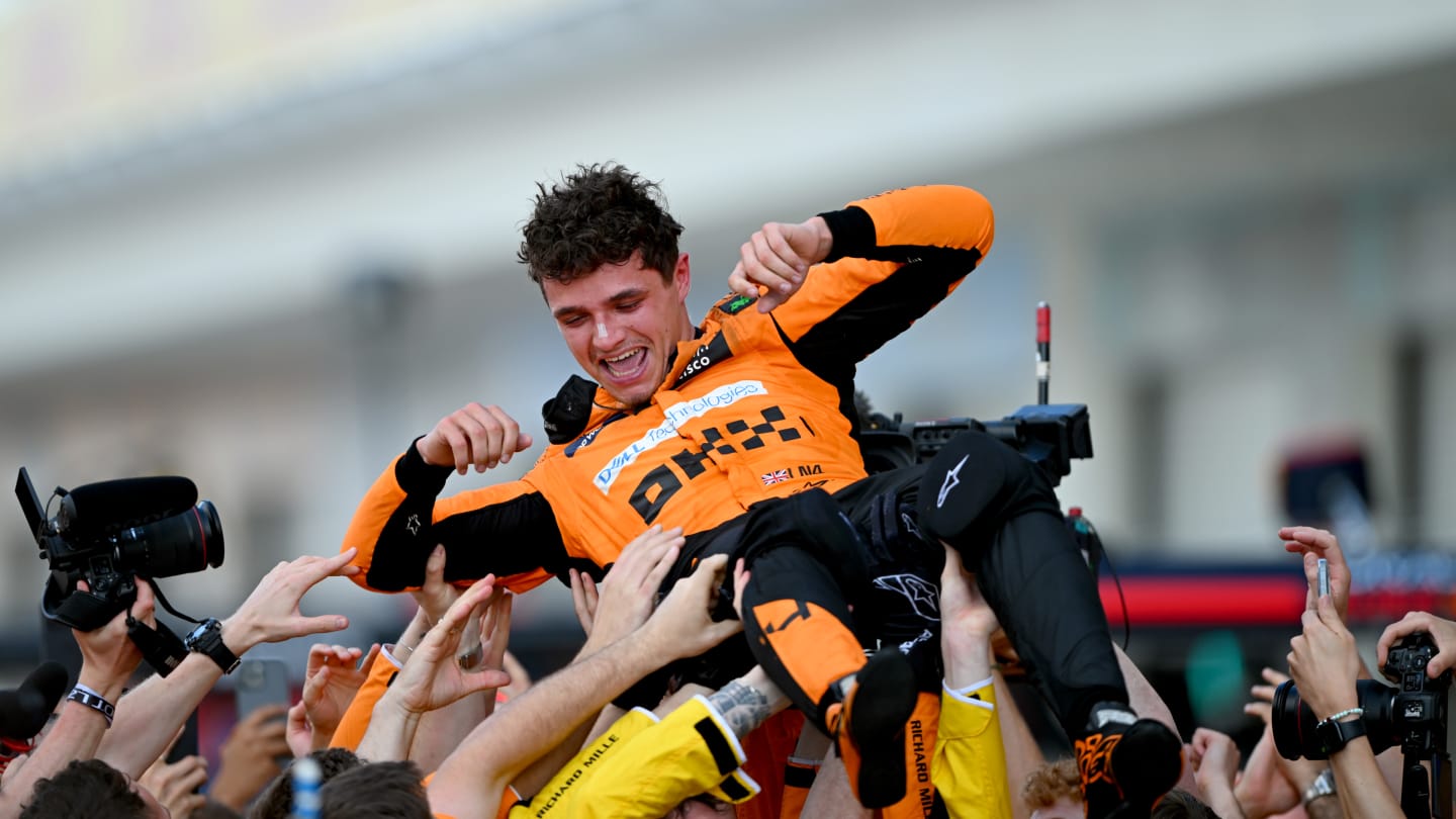 MIAMI, FLORIDA - MAY 05: Race winner Lando Norris of Great Britain and McLaren celebrates in parc