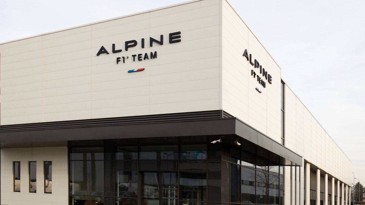 Alpine building.jpg