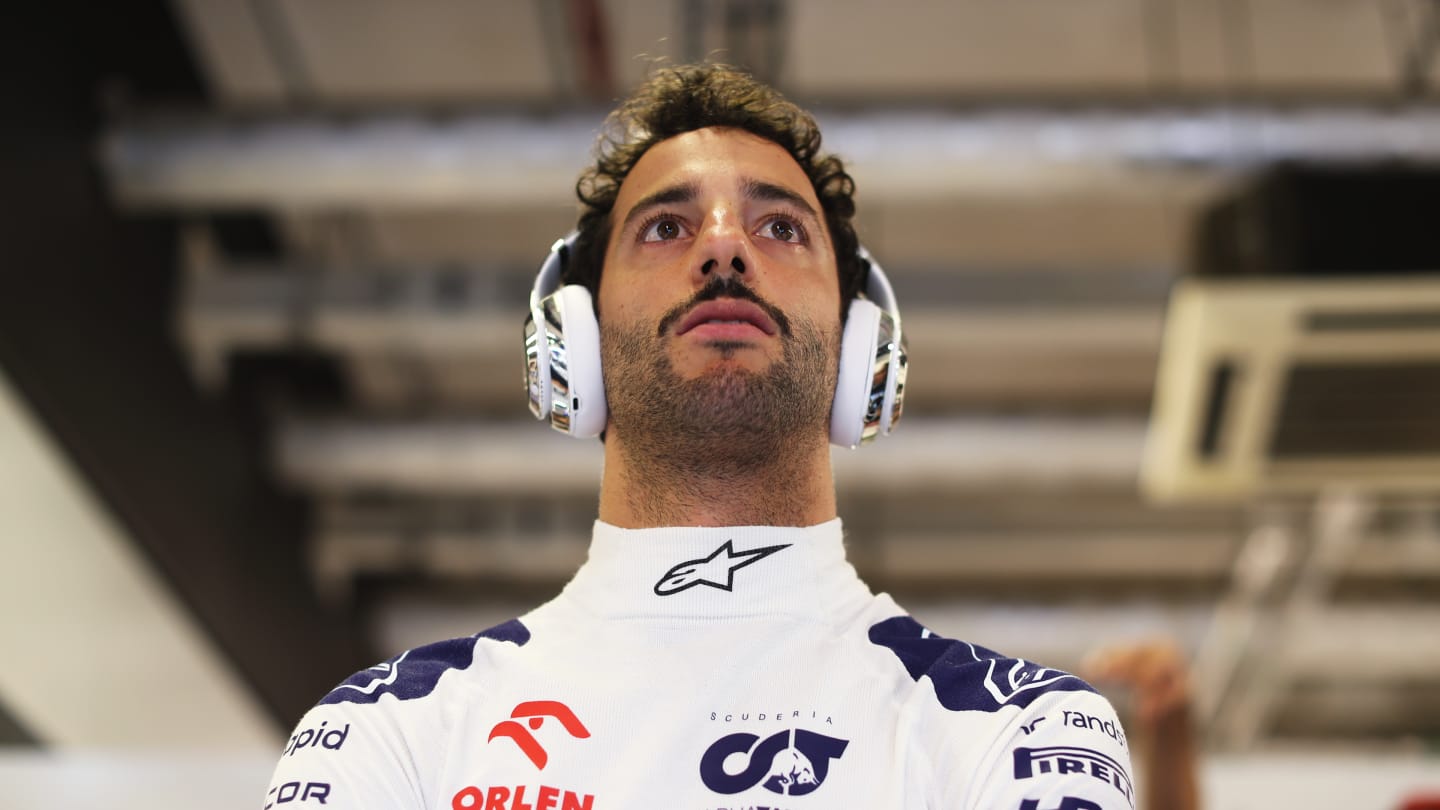 ABU DHABI, UNITED ARAB EMIRATES - NOVEMBER 25: Daniel Ricciardo of Australia and Scuderia