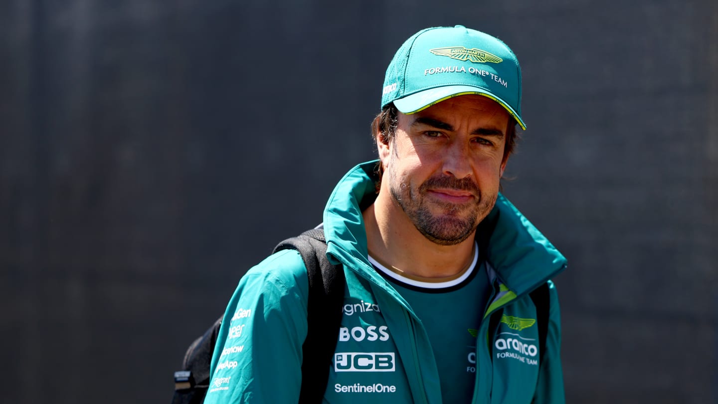 MONTREAL, QUEBEC - JUNE 07: Fernando Alonso of Spain driving the (14) Aston Martin AMR24 Mercedes