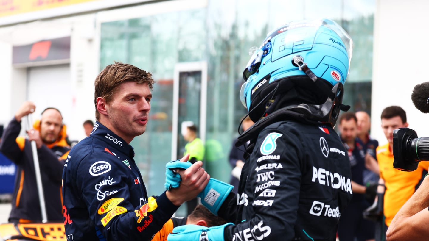 MONTREAL, QUEBEC - 08 DE JUNIO: El clasificado de la pole position George Russell de Gran Bretaña y Mercedes