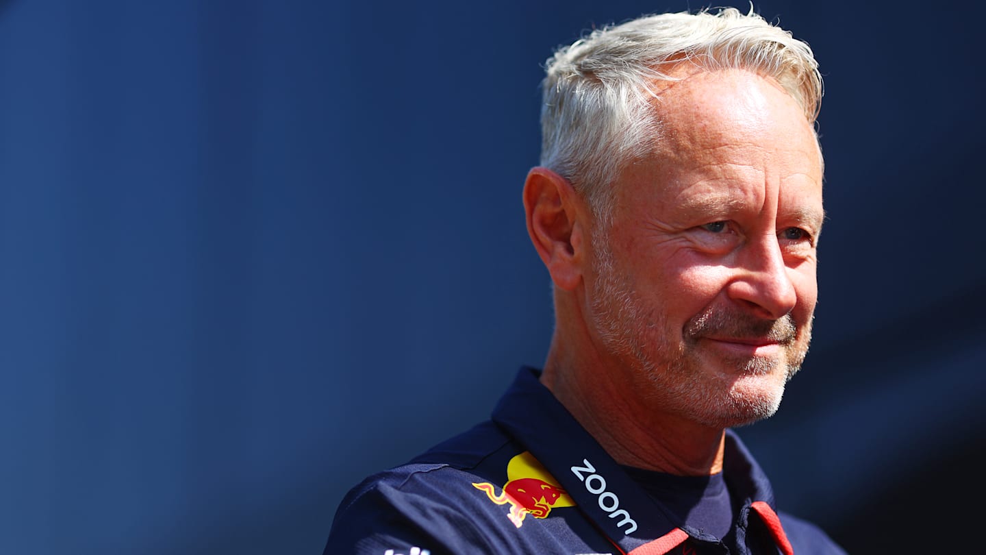MONZA, ITALIA - 29 DE AGOSTO: El director deportivo de Oracle Red Bull Racing, Jonathan Wheatley, en el paddock