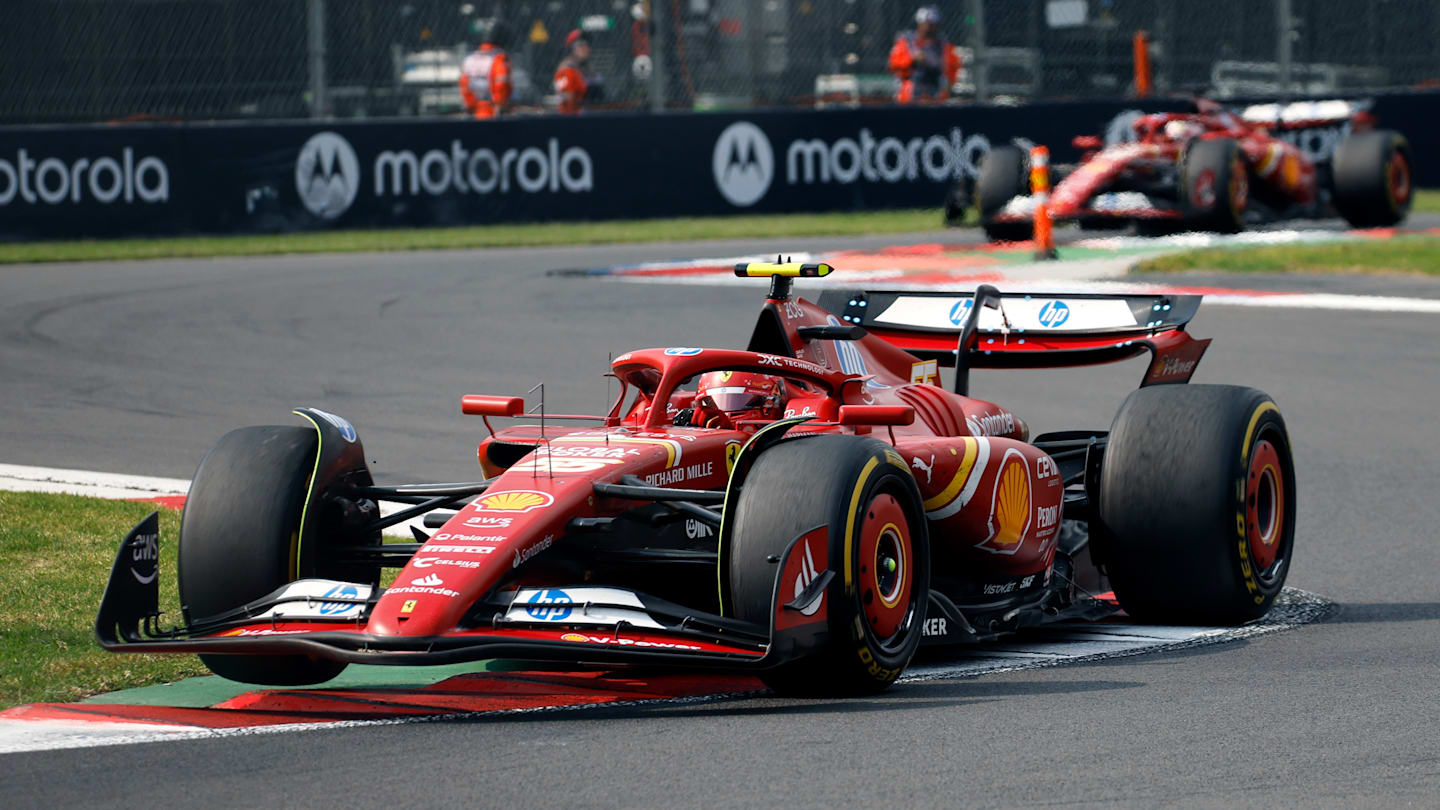 MEXICO CITY, MEXICO - OCTOBER 27: Carlos Sainz of Spain driving (55) the Ferrari SF-24 leads