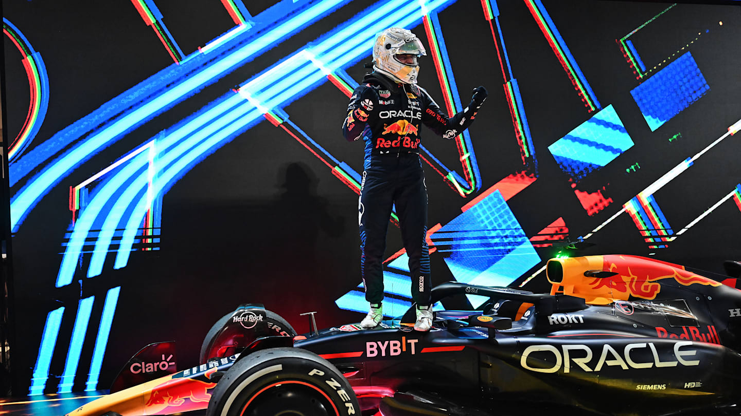 LUSAIL CITY, QATAR - DECEMBER 01: Max Verstappen of the Netherlands driving the (1) Oracle Red Bull