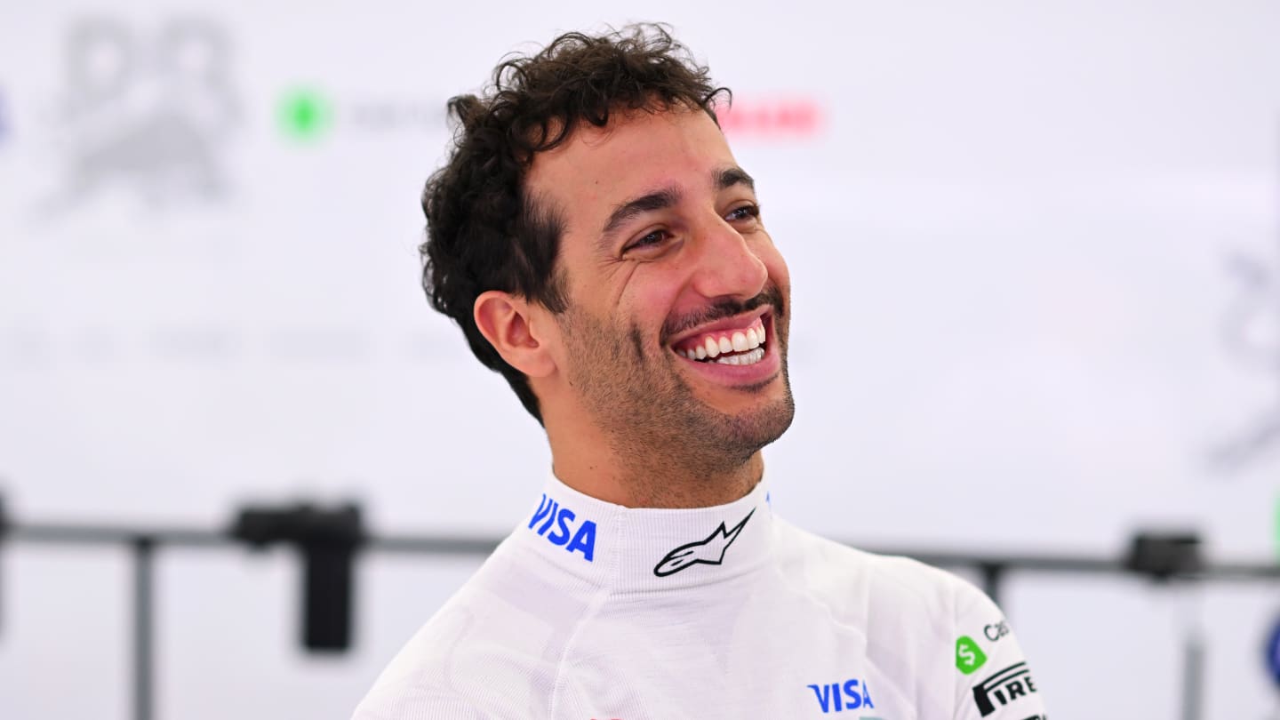 BAHRAIN, BAHRAIN - FEBRUARY 22: Daniel Ricciardo of Australia and Visa Cash App RB prepares to