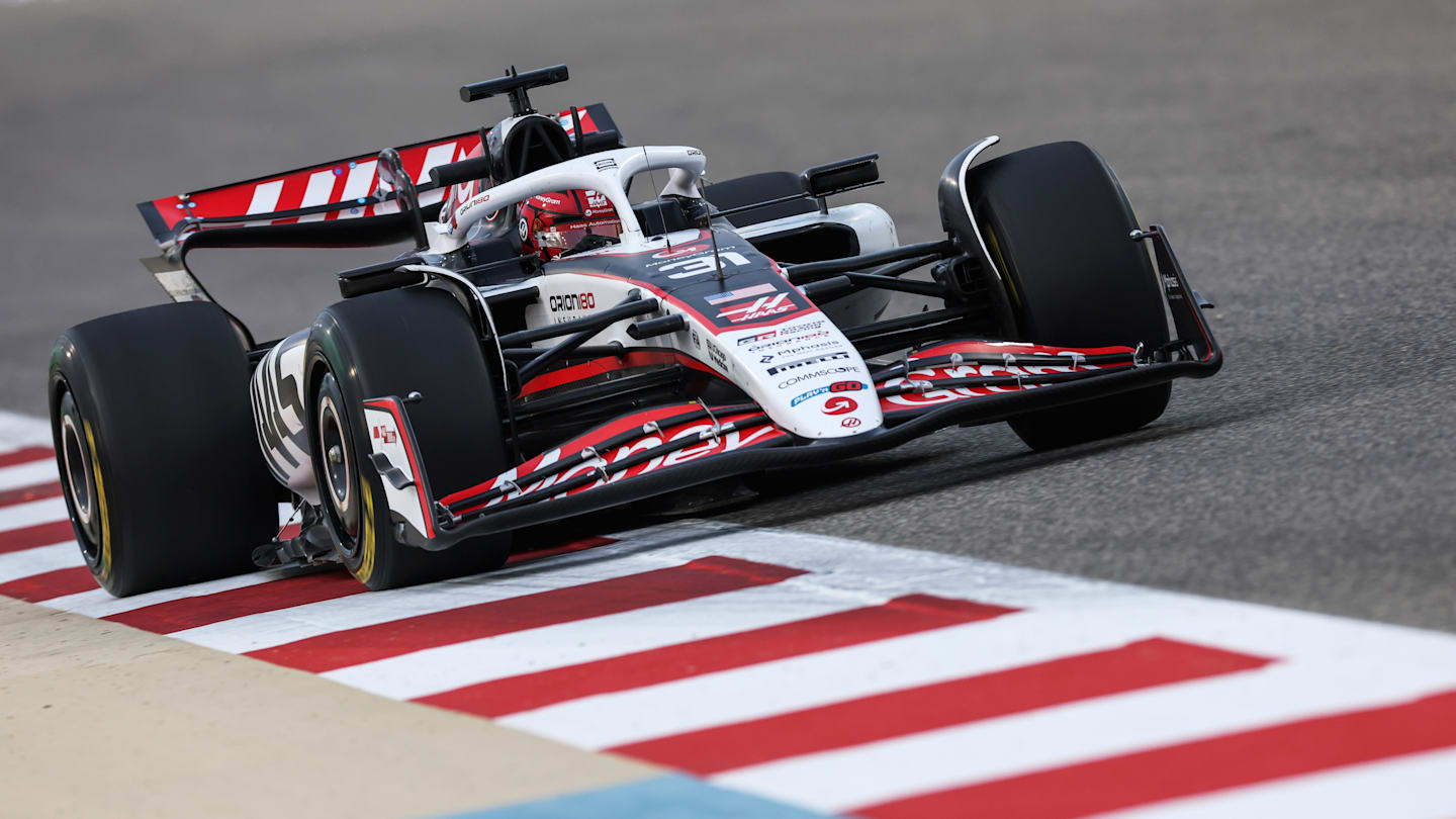 BAHRAIN, BAHRAIN - FEBRUARY 28: Esteban Ocon of France driving the (31) Haas F1 VF-25 Ferrari on