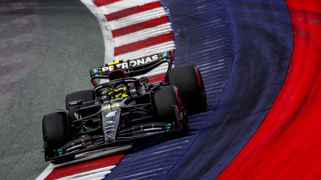 SPIELBERG - Lewis Hamilton (Mercedes) during qualifying ahead of the Austrian Grand Prix at the Red