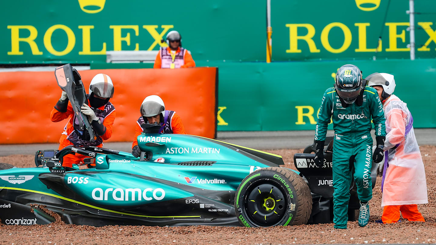 SAO PAULO, BRAZIL - NOVEMBER 3: Lance Stroll of Canada and Aston Martin Aramco F1 Team crashes