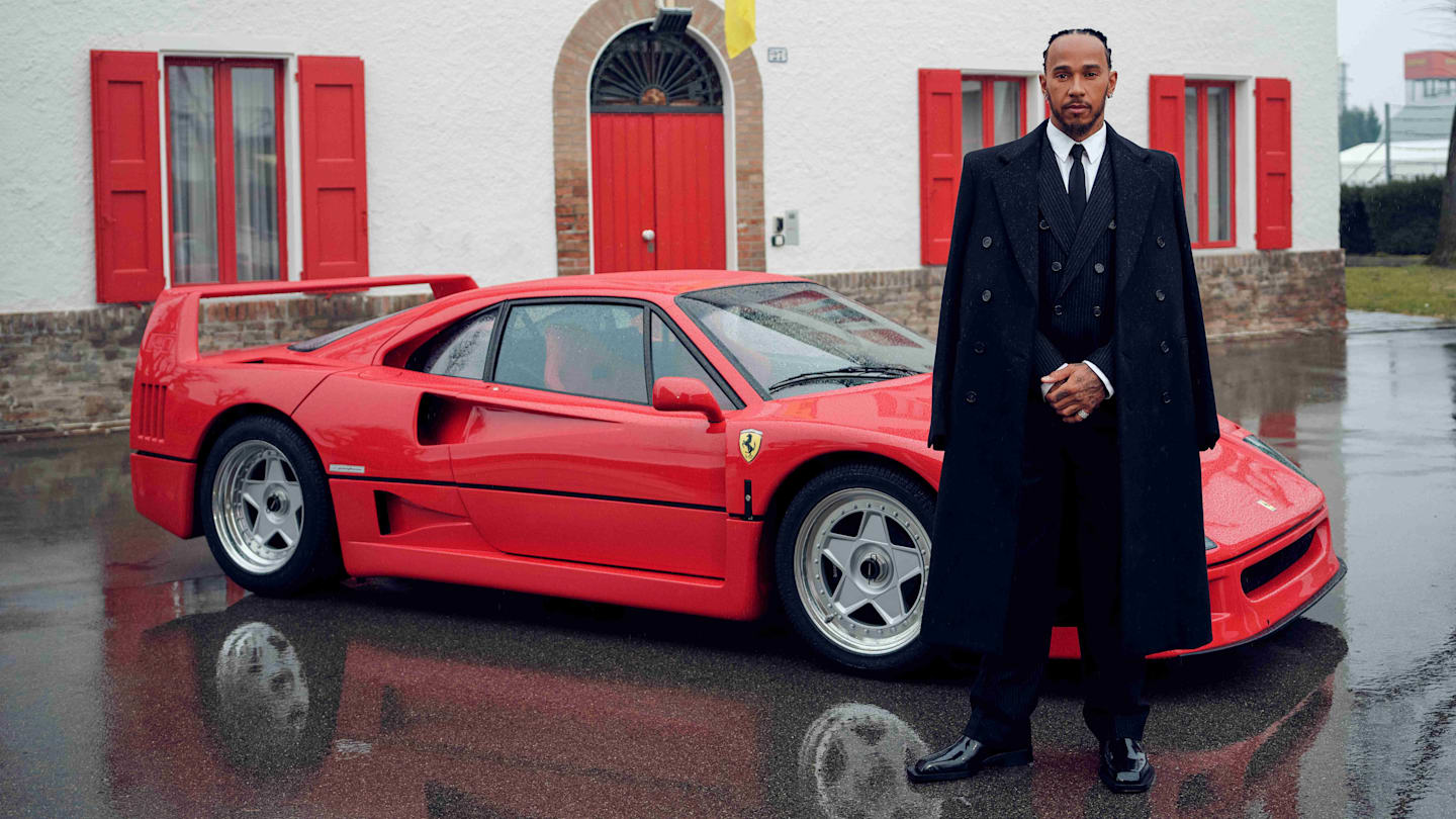 lewis-hamilton-maranello-2025-v2_effc8f7f-7aa3-462e-a1d7-70d1442685b6.jpg