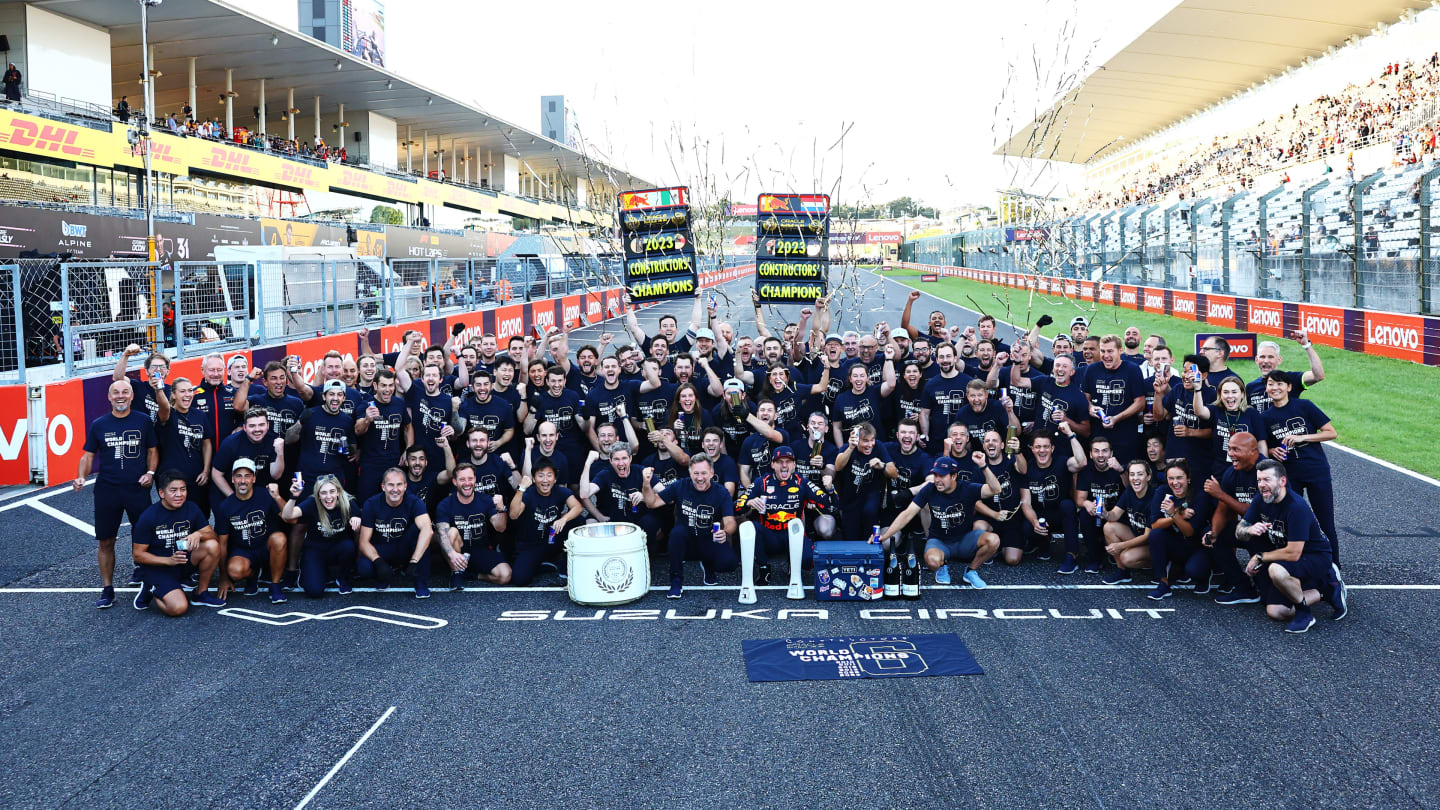 SUZUKA, JAPAN - SEPTEMBER 24: Race winner Max Verstappen of the Netherlands and Oracle Red Bull