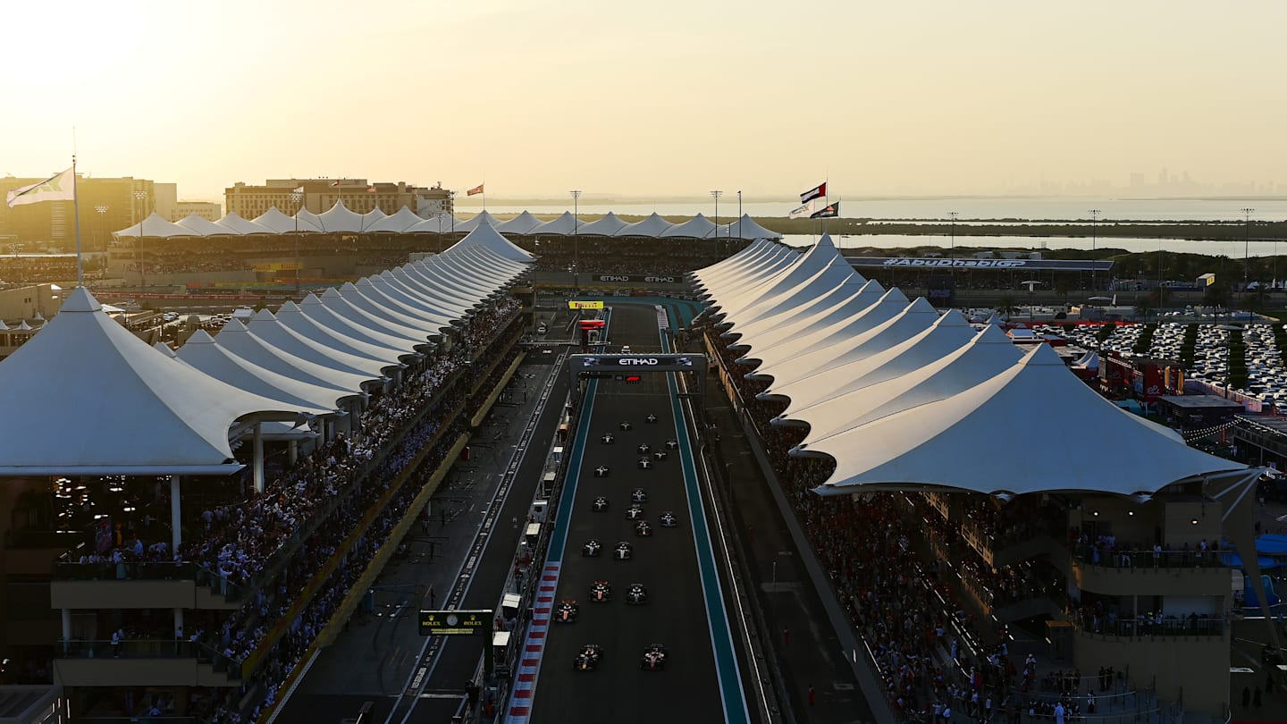 ABU DHABI, UNITED ARAB EMIRATES - NOVEMBER 26: Max Verstappen of the Netherlands driving the (1)