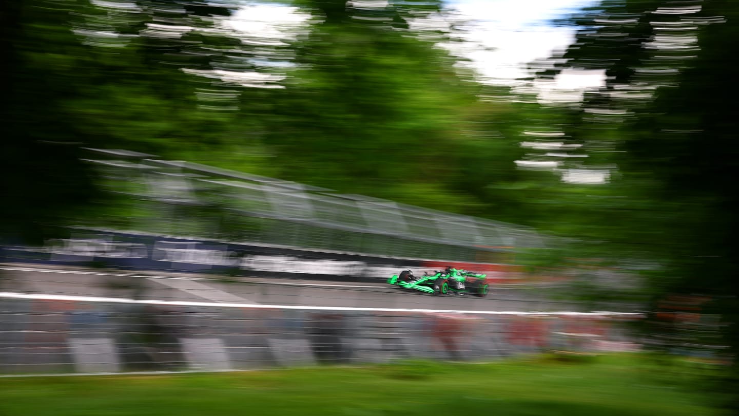 MONTREAL, QUEBEC - JUNE 08: Valtteri Bottas of Finland driving the (77) Kick Sauber C44 Ferrari on track during qualifying ahead of the F1 Grand Prix of Canada at Circuit Gilles Villeneuve on June 08, 2024 in Montreal, Quebec. (Photo by Mark Thompson/Getty Images)