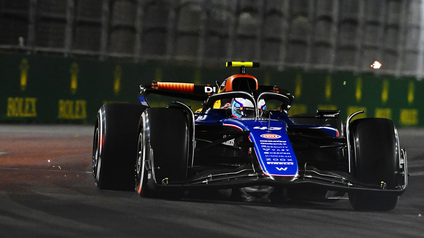 LAS VEGAS, NEVADA - NOVEMBER 23: Franco Colapinto of Argentina driving the (43) Williams FW46
