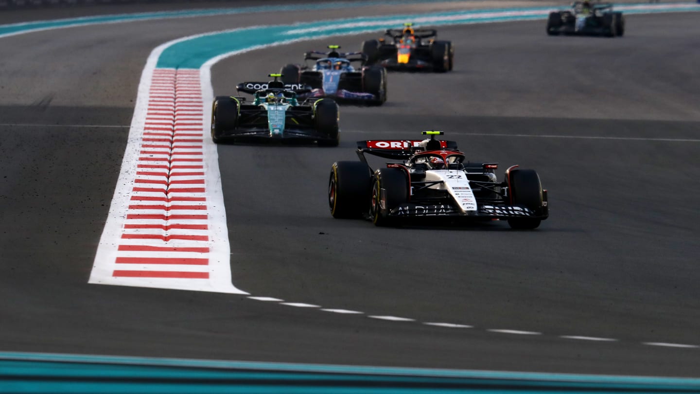 ABU DHABI, UNITED ARAB EMIRATES - NOVEMBER 26: Yuki Tsunoda of Japan driving the (22) Scuderia