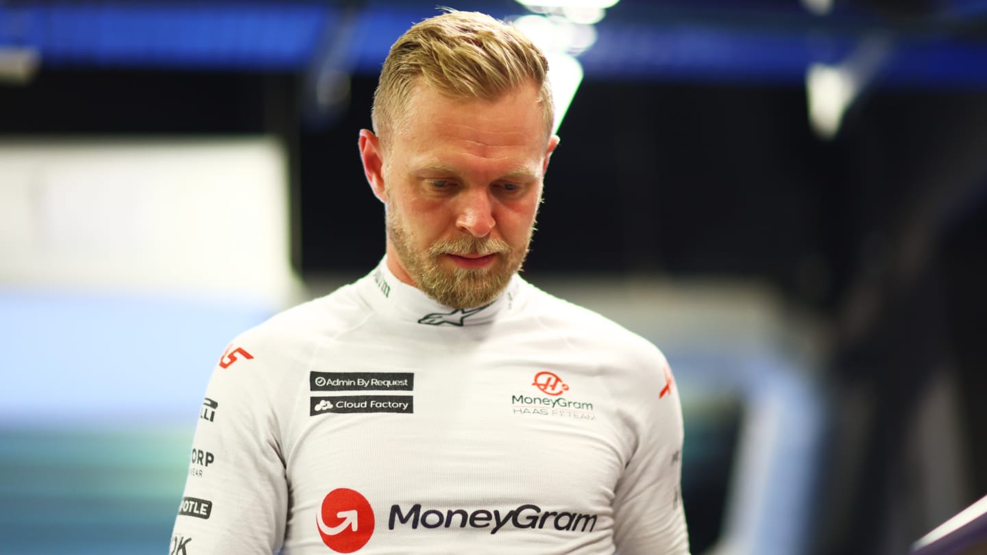 ABU DHABI, UNITED ARAB EMIRATES - NOVEMBER 25: 17th placed qualifier Kevin Magnussen of Denmark and