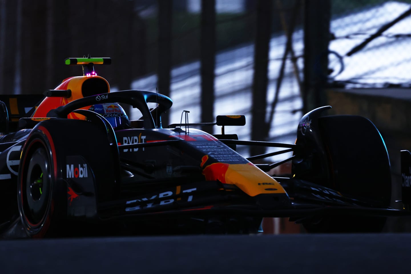 SAO PAULO, BRAZIL - NOVEMBER 03: Sergio Perez of Mexico driving the (11) Oracle Red Bull Racing RB19 on track during qualifying ahead of the F1 Grand Prix of Brazil at Autodromo Jose Carlos Pace on November 03, 2023 in Sao Paulo, Brazil. (Photo by Mark Thompson/Getty Images)