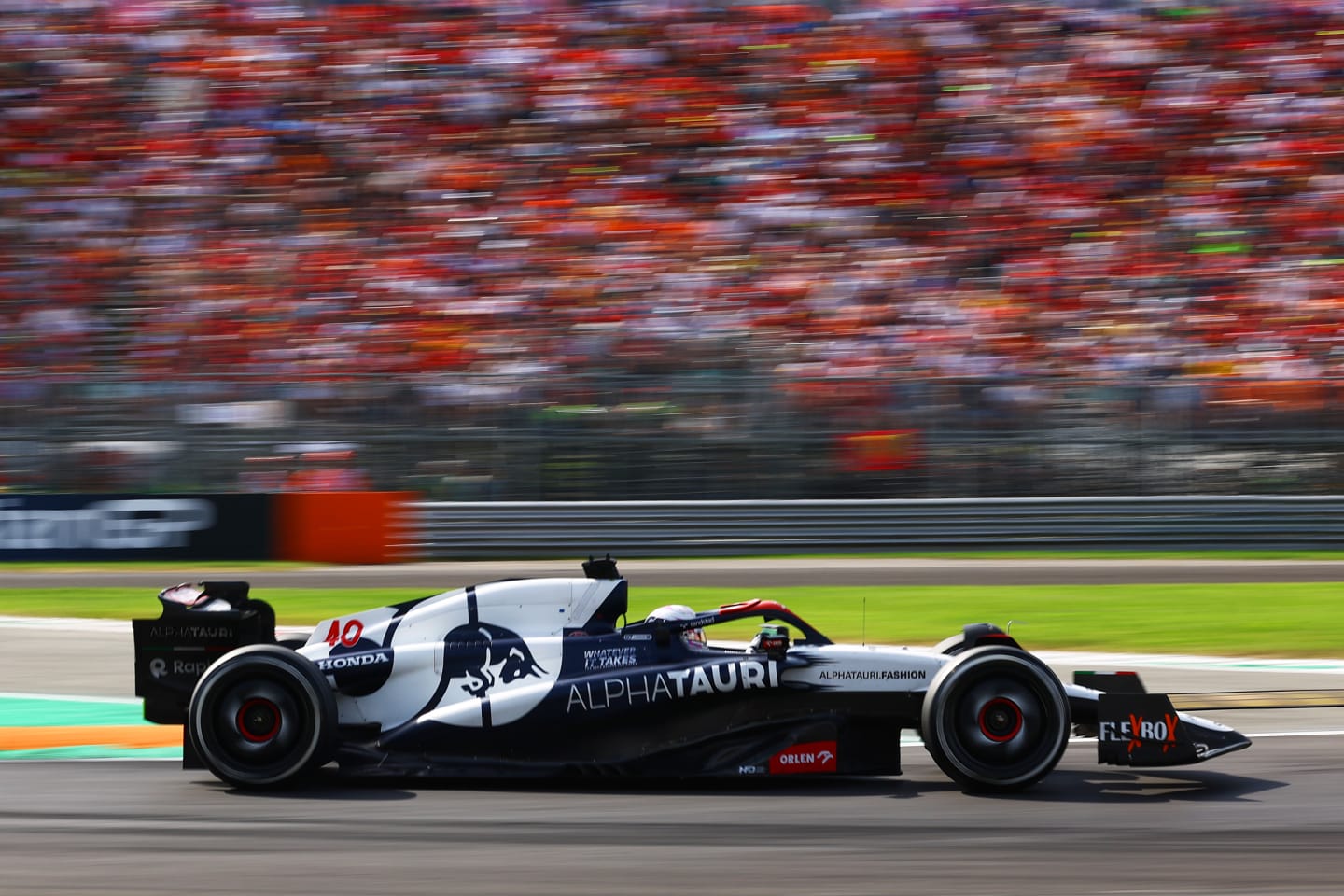 MONZA, ITALY - SEPTEMBER 03: Liam Lawson of New Zealand driving the (40) Scuderia AlphaTauri AT04