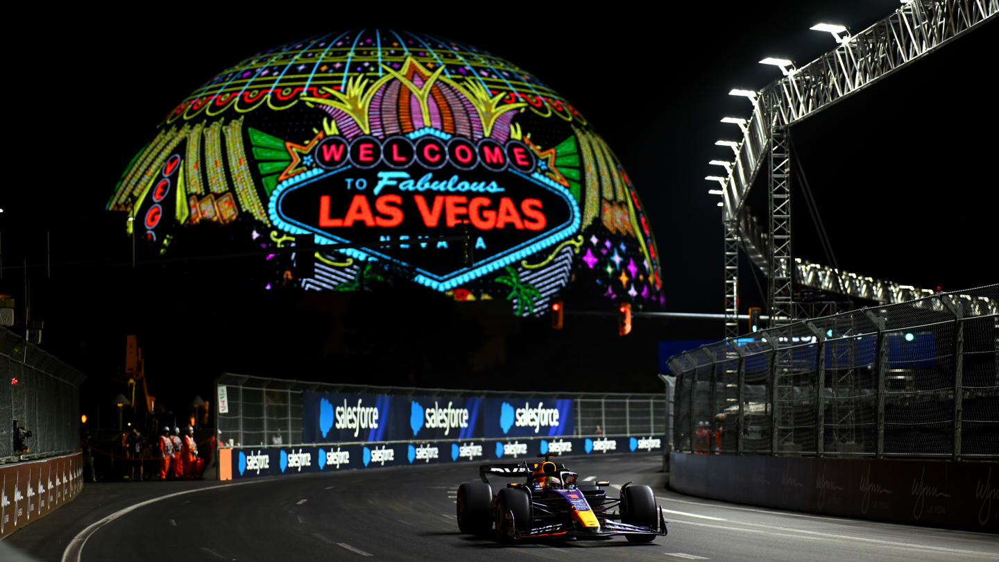 LAS VEGAS, NEVADA - NOVEMBER 17: Max Verstappen of the Netherlands driving the (1) Oracle Red Bull