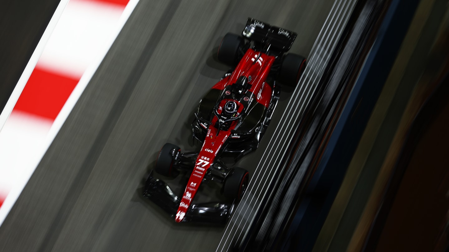 SINGAPORE, SINGAPORE - SEPTEMBER 17: Valtteri Bottas of Finland driving the (77) Alfa Romeo F1 C43