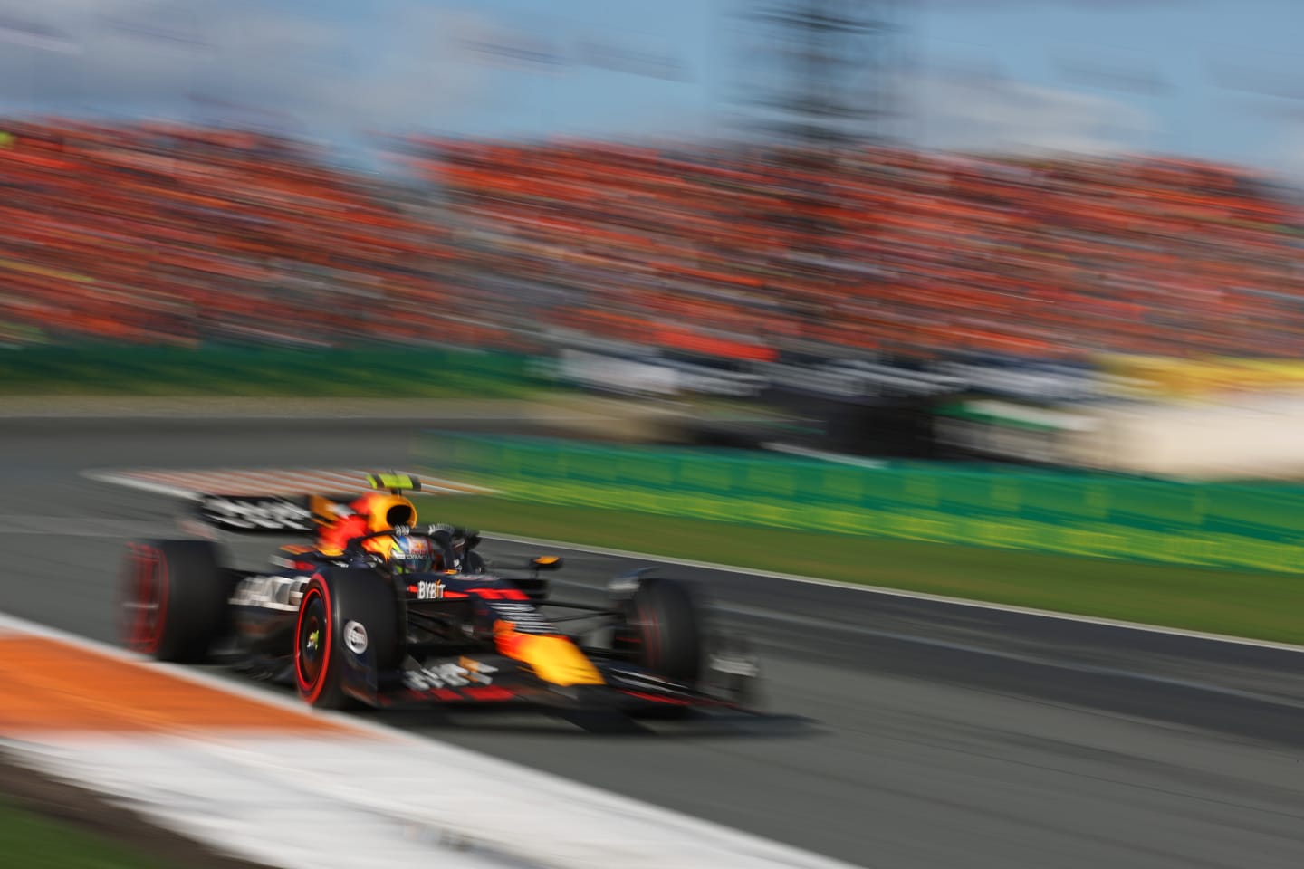ZANDVOORT, NETHERLANDS - AUGUST 26: Sergio Perez of Mexico driving the (11) Oracle Red Bull Racing RB19 on track  during qualifying ahead of the F1 Grand Prix of The Netherlands at Circuit Zandvoort on August 26, 2023 in Zandvoort, Netherlands. (Photo by Lars Baron/Getty Images)
