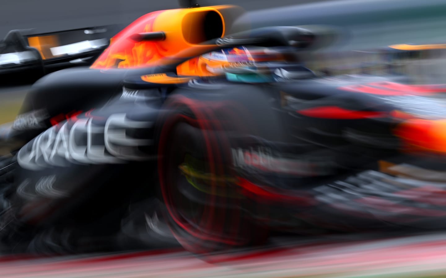 SUZUKA, JAPAN - APRIL 06: Max Verstappen of the Netherlands driving the (1) Oracle Red Bull Racing RB20 on track during qualifying ahead of the F1 Grand Prix of Japan at Suzuka International Racing Course on April 06, 2024 in Suzuka, Japan. (Photo by Clive Mason/Getty Images)