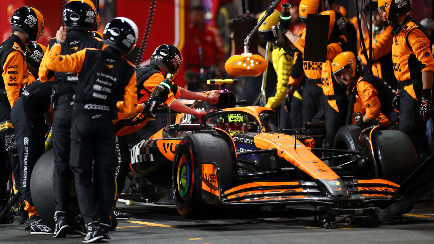 JEDDAH, SAUDI ARABIA - MARCH 09: Lando Norris of Great Britain driving the (4) McLaren MCL38