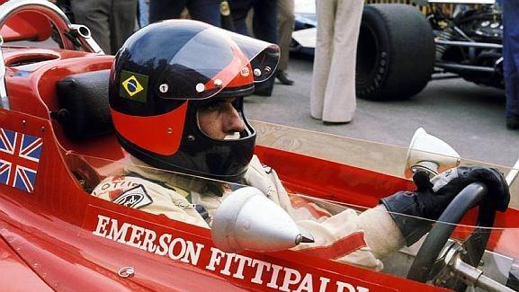 Emerson Fittipaldi (BRA) Lotus 72C retired on lap 55 with a broken rear suspension. Spanish Grand Prix, Montjuich Park, 18 April 1971. World © Phipps/Sutton