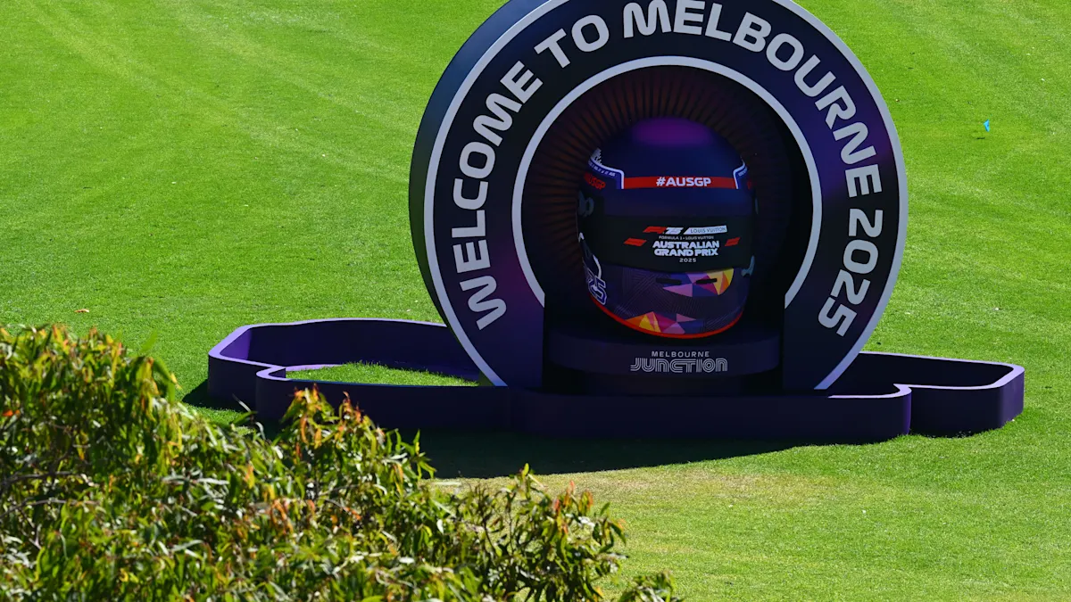 Albert Park Circuit from trackside