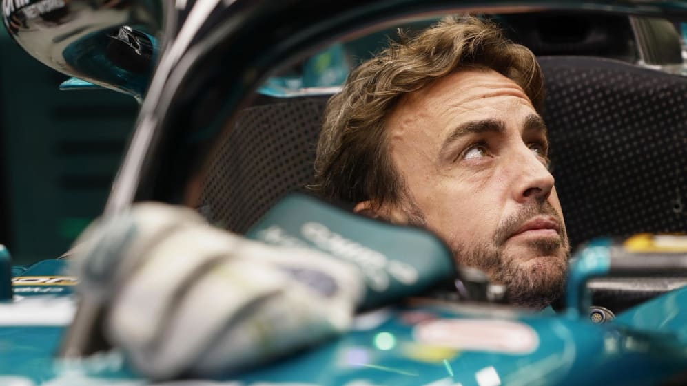 Portrait, Bahrain International Circuit, GP2301a, F1, GP, Bahrain\nFernando Alonso, Aston Martin F1