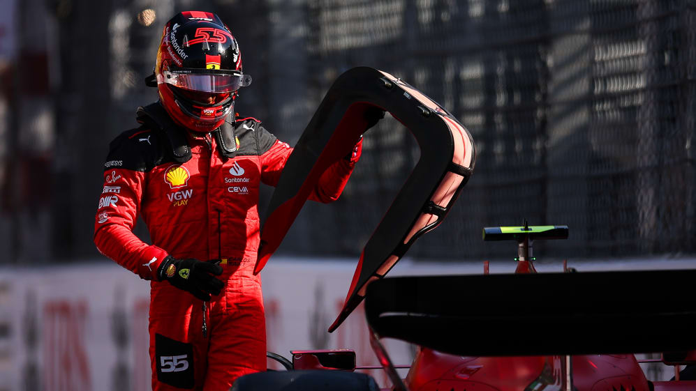 sainz-monaco-practice-crash.png