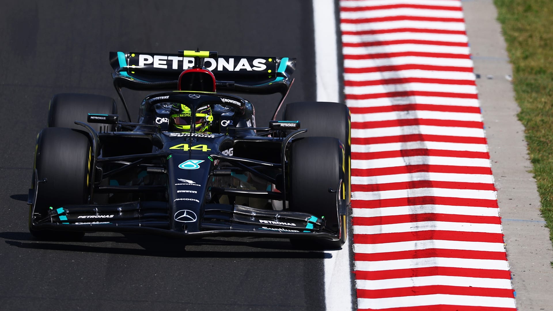 FP3 Hamilton heads Verstappen and Perez in final practice session at the Hungaroring Formula 1®