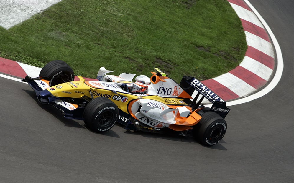 Montreal, CANADA: Renault driver Heikki Kovalainen of Finland heads through the hairpin turn during