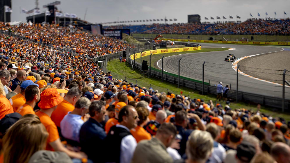 verstappen-crowd-practice-zandvoort-2023.png