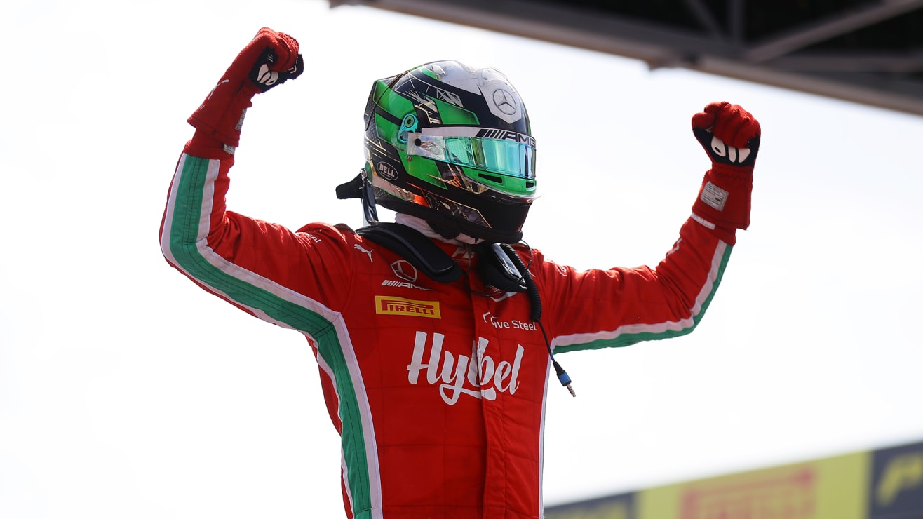 F2: Vesti keeps Martins at bay for Monza Sprint Race win | Formula 1®