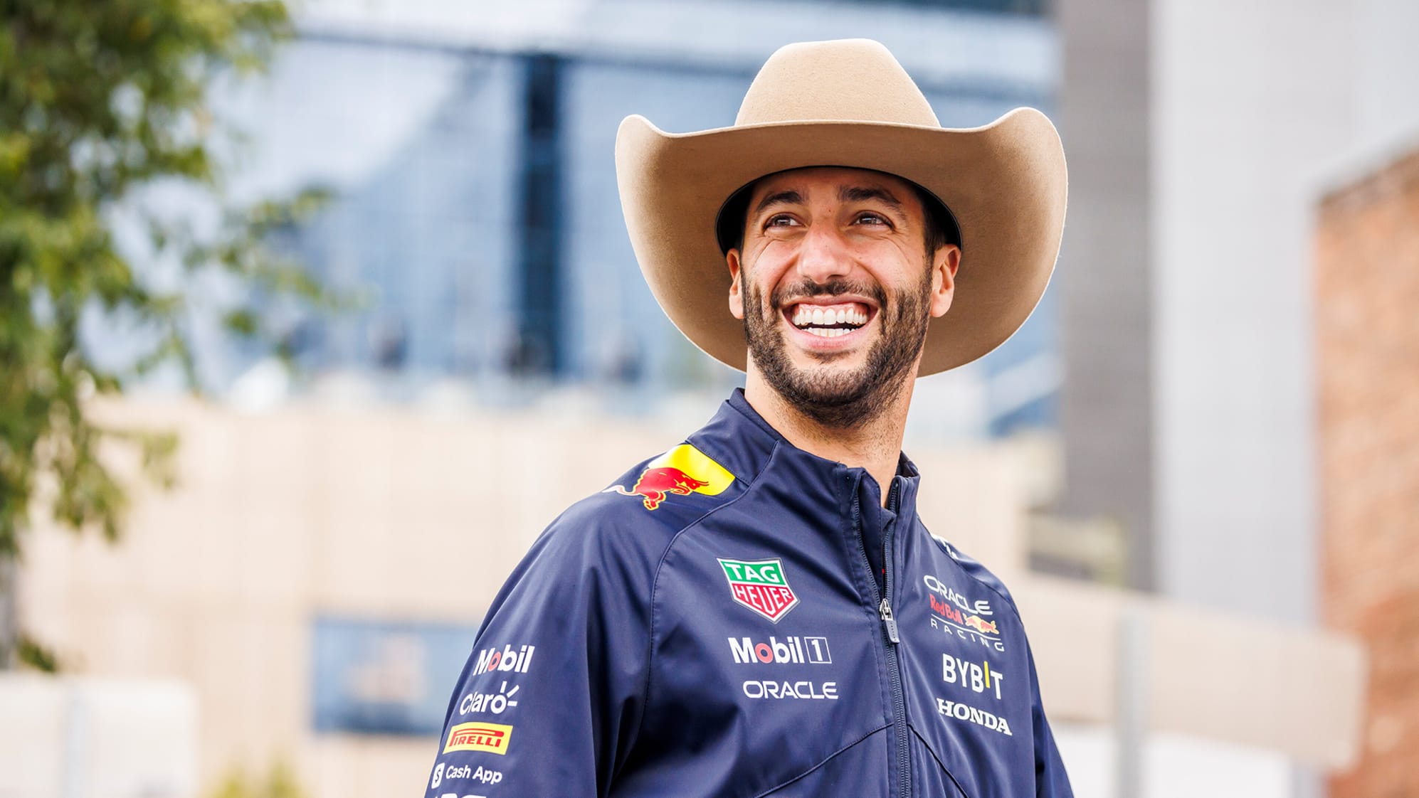 Daniel Ricciardo returns to F1 action with entertaining Nashville demo ...
