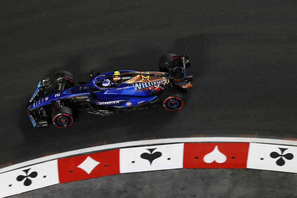 LAS VEGAS, NEVADA - NOVEMBER 17: Logan Sargeant of United States and Williams on track during