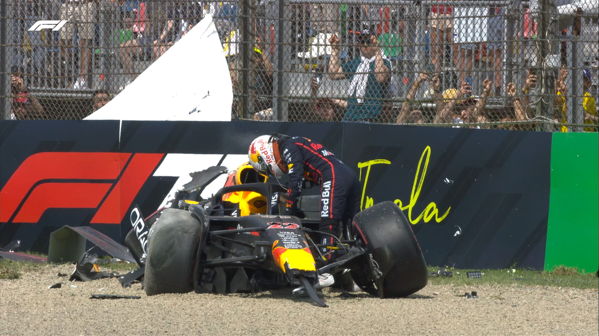 LIVE COVERAGE: Tsunoda suffers heavy crash during Qualifying for the Emilia-Romagna Grand Prix