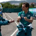 Alonso and de la Rosa joined the students for an afternoon on the track