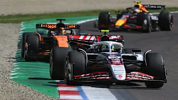 IMOLA, ITALY - MAY 18: Oliver Bearman of Great Britain driving the (87) Haas F1 VF-25 Ferrari leads