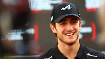 ABU DHABI, UNITED ARAB EMIRATES - DECEMBER 05: Jack Doohan of Australia and Alpine F1 talks to the