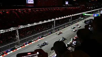 LAS VEGAS, NEVADA - NOVEMBER 22: Carlos Sainz of Spain driving the (55) Williams FW47 Mercedes