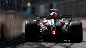 BAKU, AZERBAIJAN - SEPTEMBER 24: Oliver Bearman of Great Britain driving the (87) Haas F1 VF-26