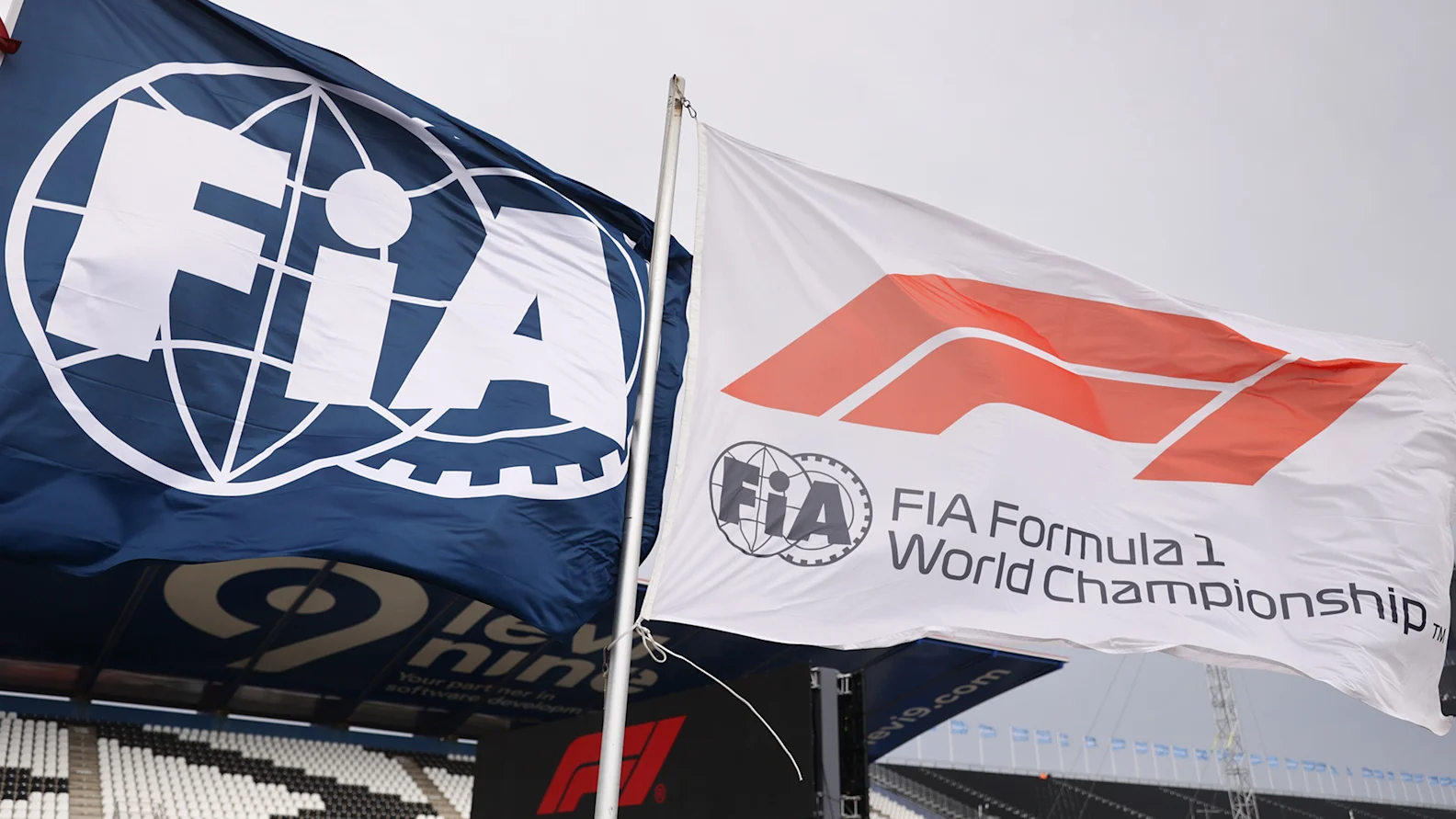 fia-f1-flags.jpg