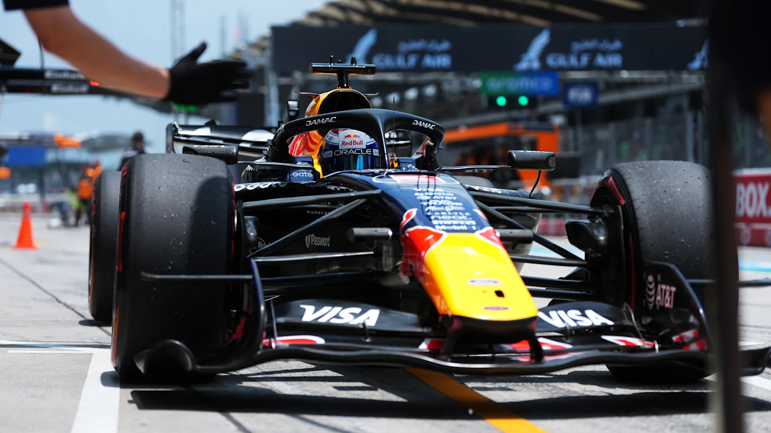 KUALA LUMPUR, MALAYSIA - OCTOBER 02:  Max Verstappen of the Netherlands driving the (3) Oracle Red
