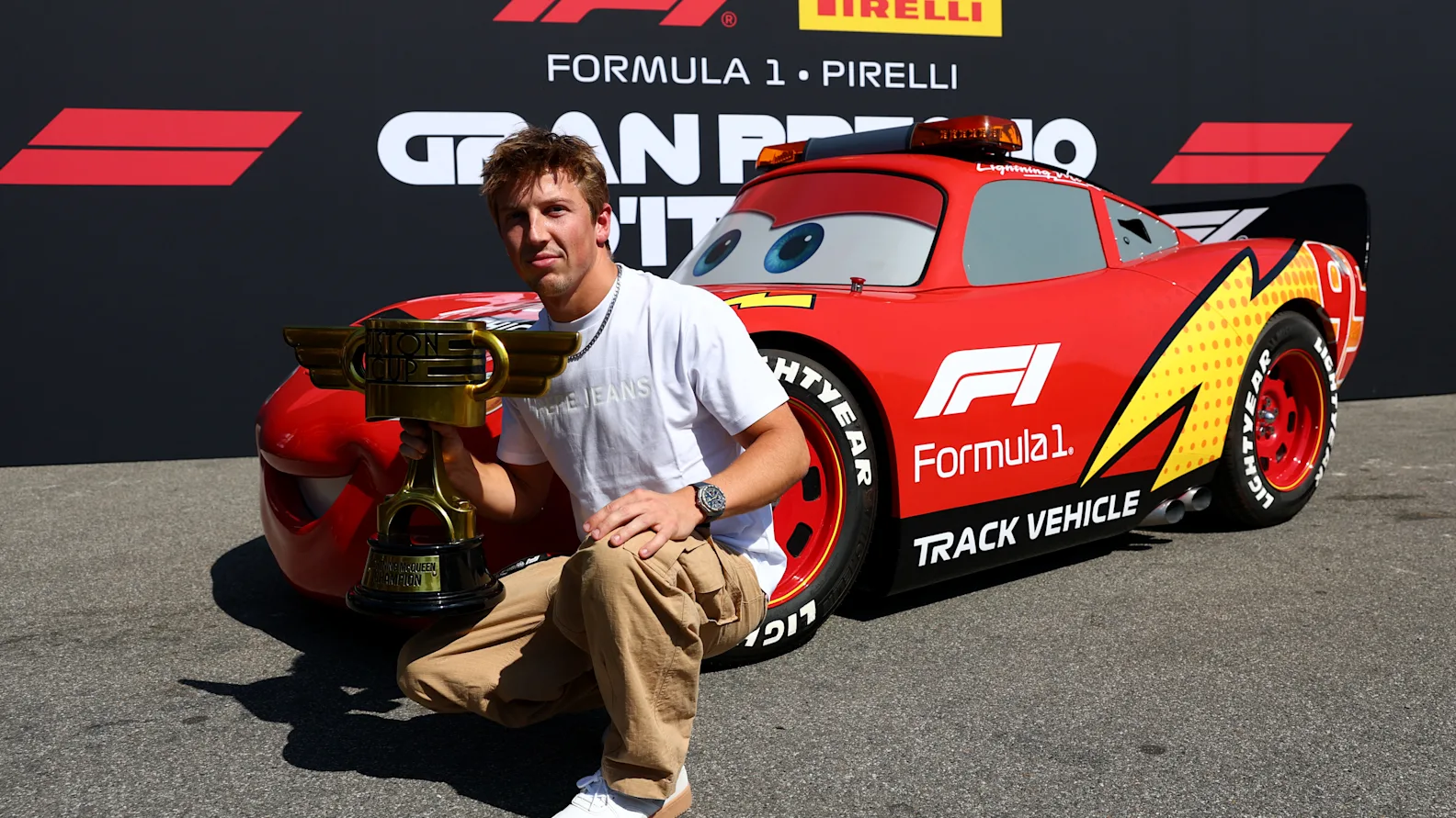 MONZA, ITALY - SEPTEMBER 03: Liam Lawson of New Zealand and Oracle Red Bull Racing poses for a