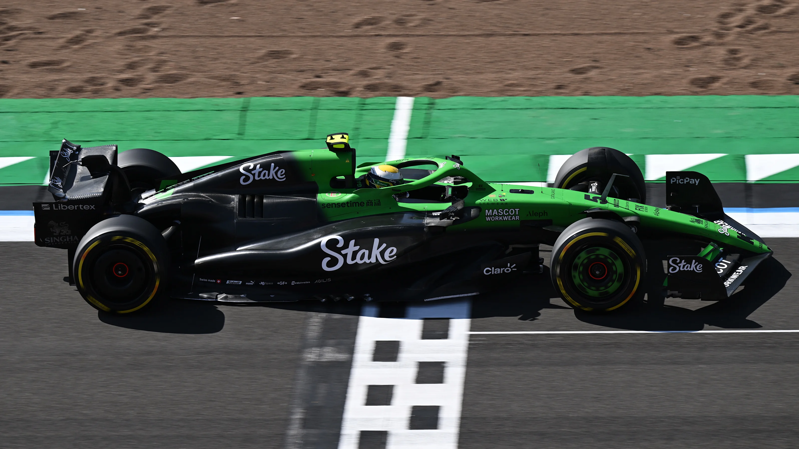 NORTHAMPTON, ENGLAND - JULY 04: Gabriel Bortoleto of Brazil driving the (5) Kick Sauber C45 Ferrari