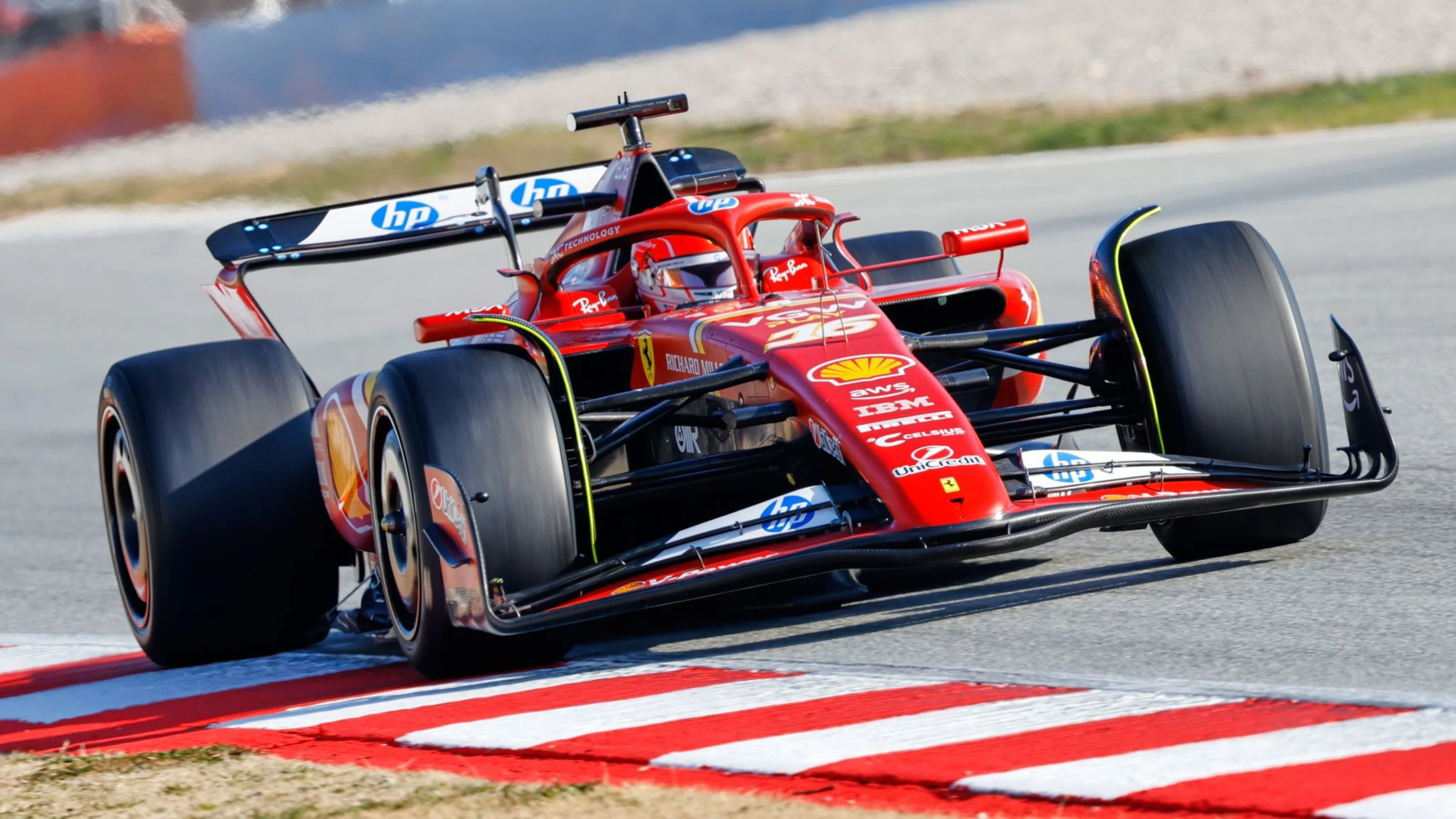 pirelliprivatetestingbarcelonaday2-03.jpg