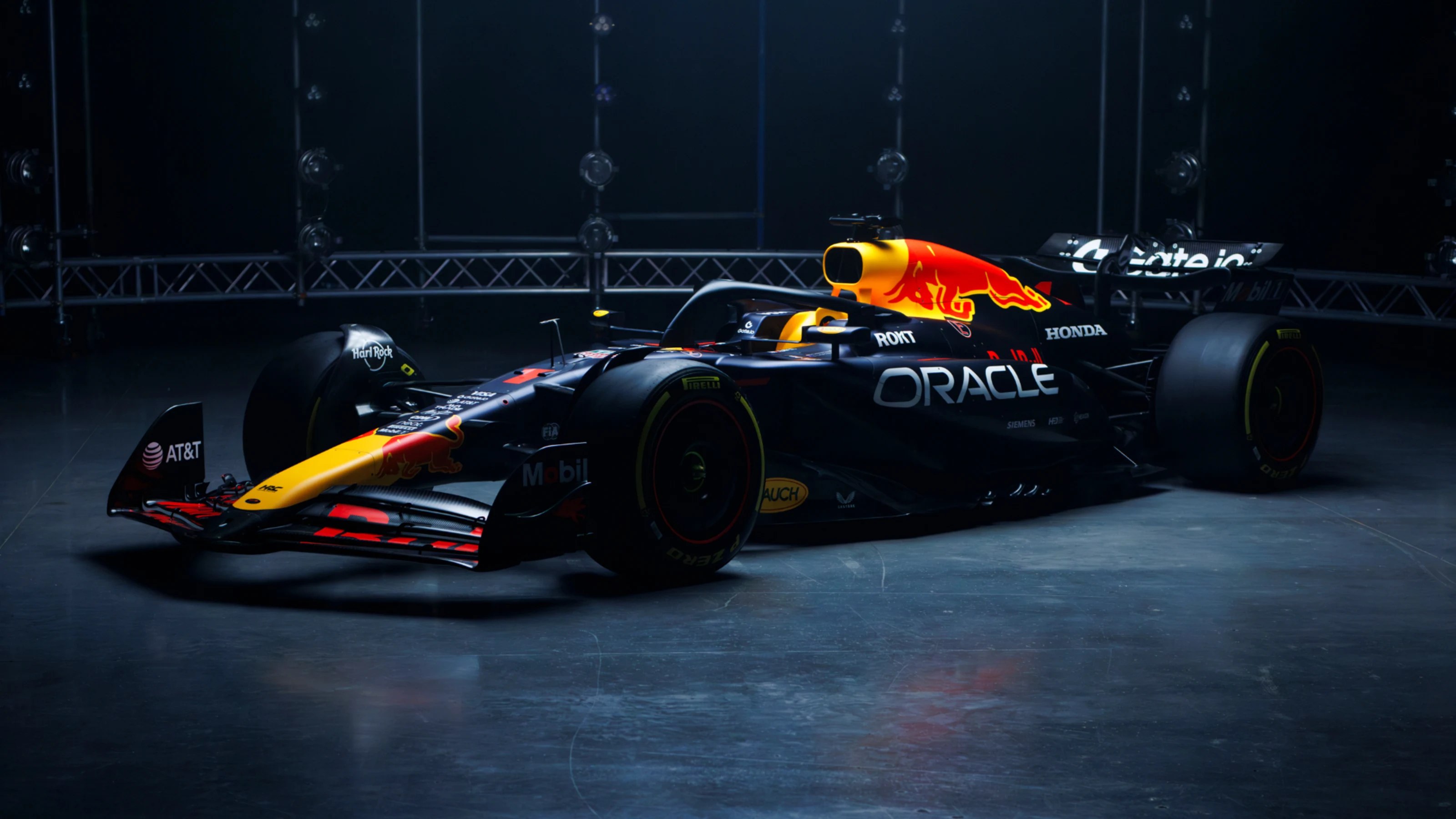 Red Bull RB21 launch image.png