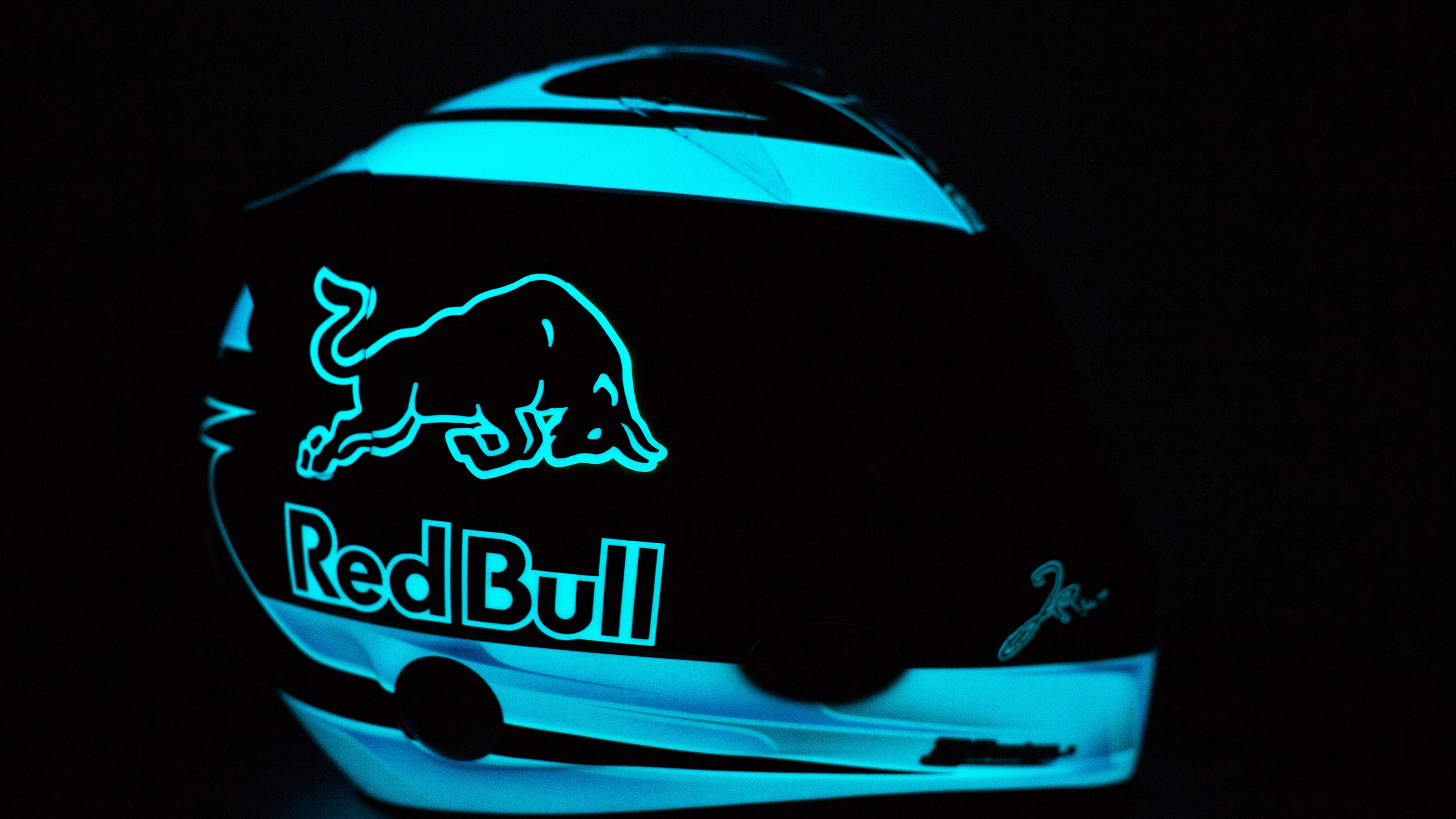 SINGAPORE - SEPTEMBER 18:  New helmet design for Jean-Eric Vergne of Toro Rosso and France ahead of